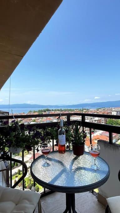Stunning Lake And Mountain Views - Velkoski Apartments Ohrid Exteriör bild